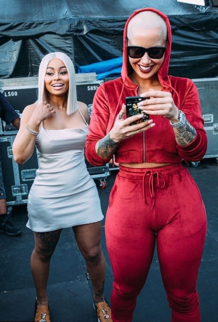 Blac Chyna and Amber Rose gold digger camel toe