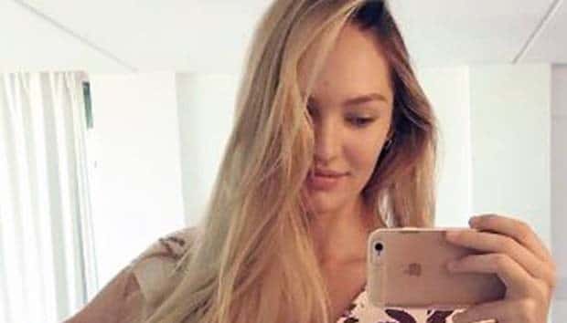 Candice Swanepoel sexy selfie